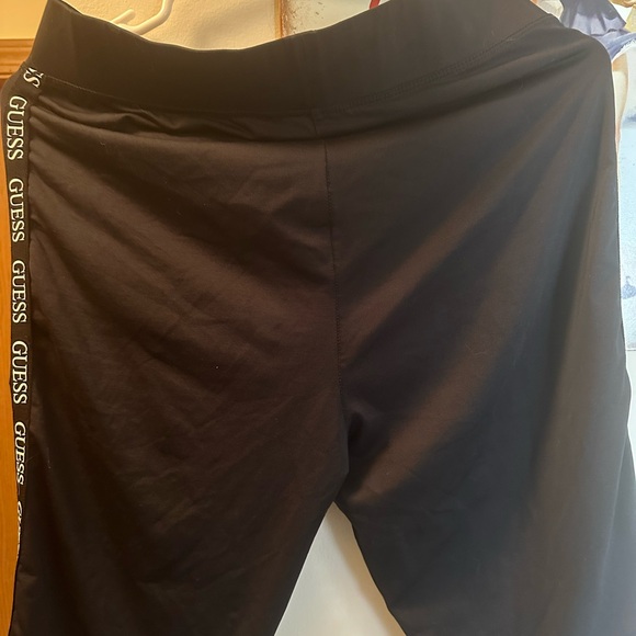 GUESS Black Logo Stripe High-Rise Leggings - Picture 5 of 8